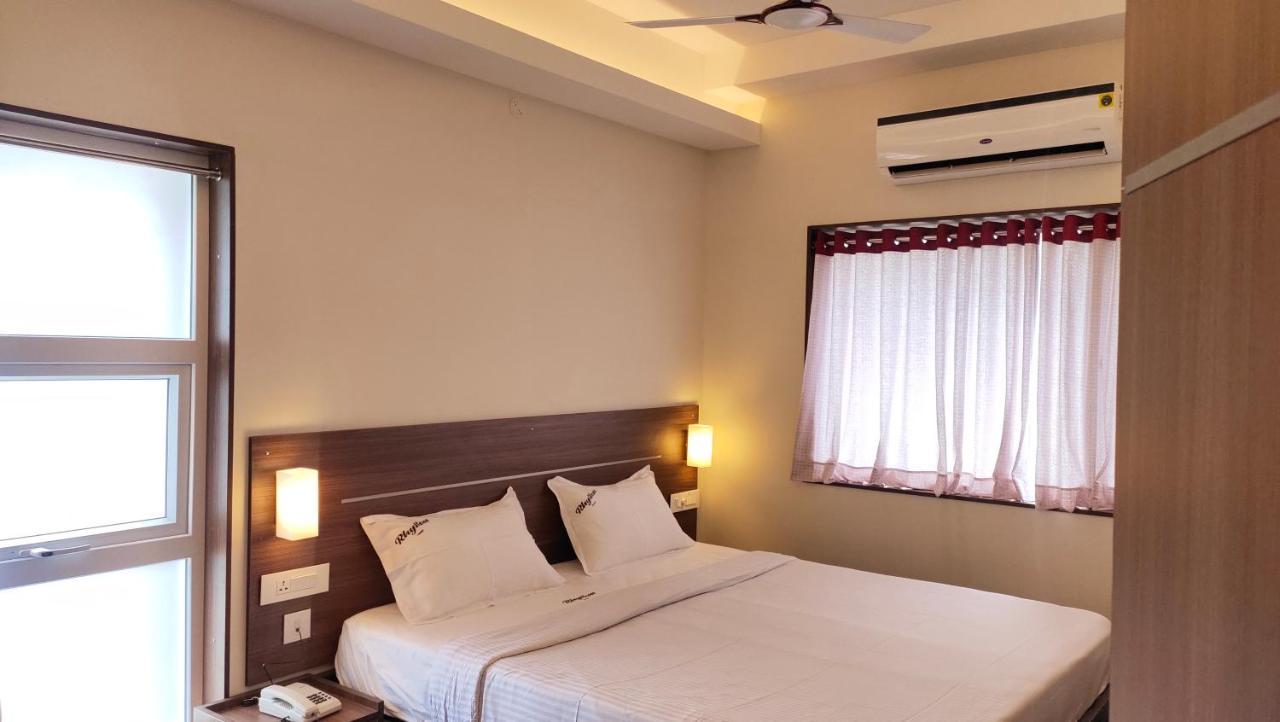Hotel Rhythm Grand Suite Tiruchirappalli 外观 照片
